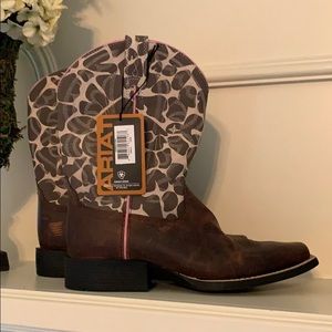 Ariat Girls’ Cowboy Boots size 3.5